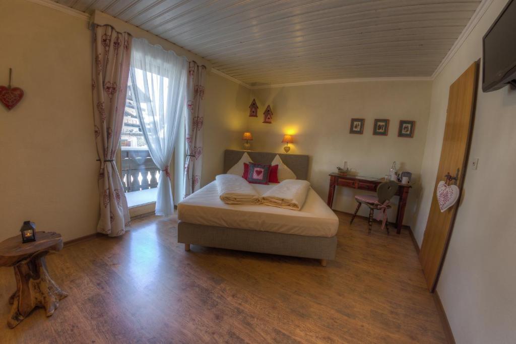 Dreimaederlhaus - Das Vegetarische Boutique Hotel Фюссен Номер фото