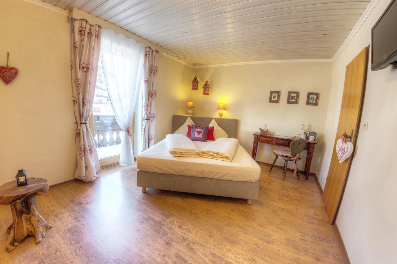 Dreimaederlhaus - Das Vegetarische Boutique Hotel Фюссен Экстерьер фото